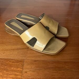 Enzo Angiolini Women's Tan Sandals